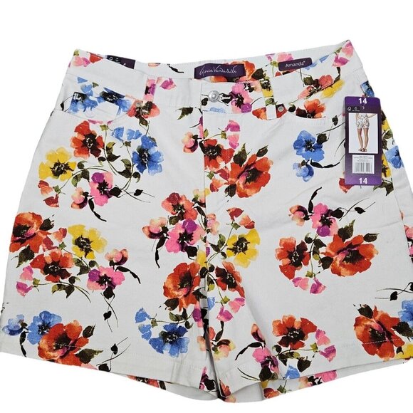 Gloria Vanderbilt "Amanda" White Floral Print Denim Shorts High Rise Size 14 New - Picture 1 of 12